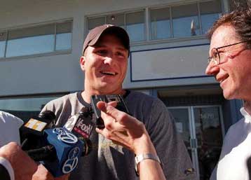 Ανεστάλη η επιβολή των ασφαλιστικών μέτρων κατά της Νapster