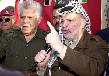 Το Παρίσι πρώτος σταθμός της περιοδείας του Αραφάτ για την ενίσχυση των παλαιστινιακών θέσεων