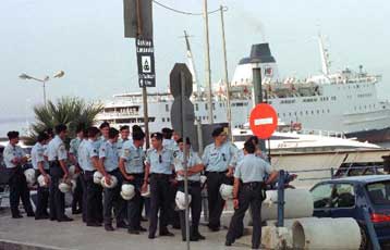 Δίωξη για παρακώλυση συγκοινωνιών εις βάρος κατοίκων της Ραφήνας