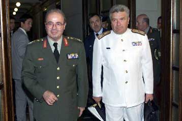 Στα 3,95 τρισ. δρχ. οριστικοποιήθηκε το νέο εξοπλιστικό πρόγραμμα της χώρας