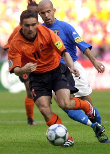 Η Μπαρτσελόνα απέκτησε από την Αρσεναλ, Οφερμαρς και Πετί