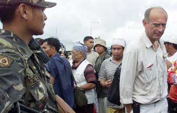 Εναν ακόμη όμηρο απελευθέρωσαν οι μουσουλμάνοι αντάρτες στις Φιλιππίνες