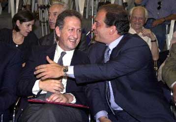 Ραντεβού το Σεπτέμβρη δίνουν ΠΑΣΟΚ και ΝΔ