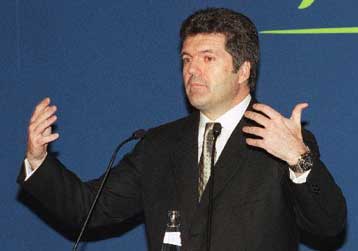 Παραιτείται ο πρόεδρος της Τelefonica