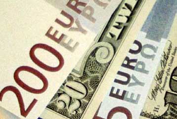 Ανέβηκε το ευρώ – Φήμες για νέα αύξηση των επιτοκίων από την ΕΚΤ