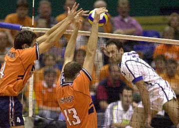 Ολλανδία και Γαλλία για το τελευταίο εισιτήριο