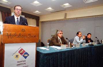 Νέες θέσεις εργασίας φέρνει το ηλεκτρονικό εμπόριο – Προωθείται νομοσχέδιο για την ηλεκτρονική υπογρ