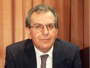 Ψηφίστηκε από τη Βουλή η τροπολογία για το επίδομα των χαμηλόμισθων