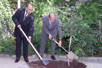 Ετοιμη να στείλει και άλλα στελέχη της στην Αθήνα δηλώνει η Σκότλαντ Γιαρντ