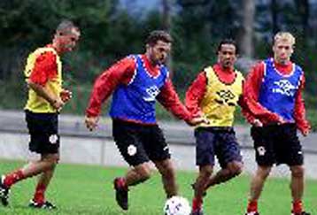 Διαψεύδουν για Ζάγκο, Αγιάλα στον Ολυμπιακό – Αναβάλλεται το φιλικό με την Αταλάντα