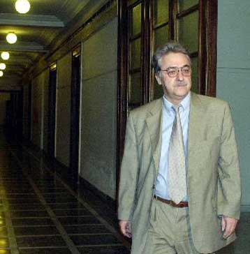 Πάταξη των κυκλωμάτων λαθρεμπορίας φαρμάκων υπόσχεται το υπουργείο Υγείας