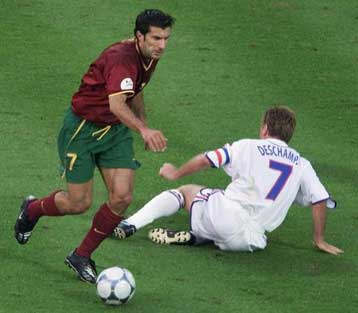 Ο Φίγκο στη Μαδρίτη περνά από ιατρικές εξετάσεις για λογαριασμό της Ρεάλ