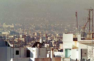 Πρώτη στο νέφος μεταξύ των ευρωπαϊκών μεγαλουπόλεων η Αθήνα