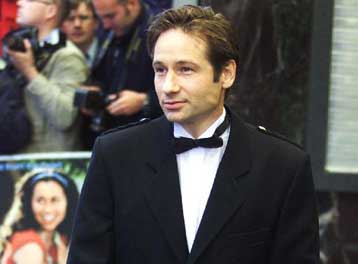 Νέος πρωταγωνιστής στη σειρά X-Files, καθώς ο Μόλντερ απάγεται από εξωγήινους!