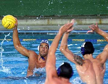 Επιτέλους νίκη για το πόλο!