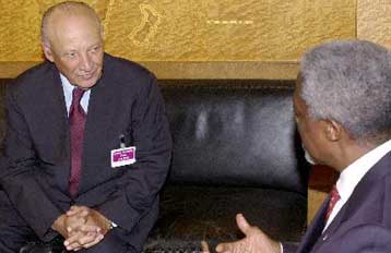 Αμοιβαίες υποχωρήσεις ζήτησαν οι ηγέτες της G8 για την επίλυση του Κυπριακού