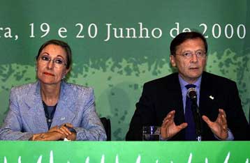 Τελεσίγραφο της Αυστριακής υπουργού Εξωτερικών προς την ΕΕ