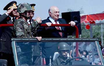 Εδάφη έναντι χαλαρής ομοσπονδίας στην Κύπρο προτείνει ο ΟΗΕ – Ελληνικό διάβημα στην G8