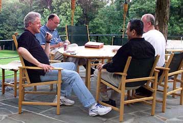 Ο Μπαράκ εγκαταλείπει τη σύνοδο του Καμπ Ντέιβιντ – Καταρρέουν οι διαπραγματεύσεις