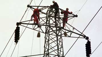 Μειωμένες οι τιμές ηλεκτρικού ρεύματος στην ΕΕ