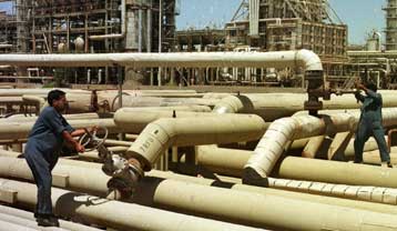 Επανεξετάζει ο ΟΠΕΚ την απόφασή του για αύξηση της παραγωγής του πετρελαίου