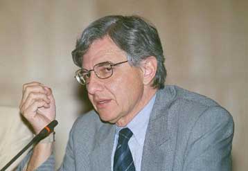 Κρίσιμη η αυριανή σύσκεψη Γιαννίτση-ΓΣΕΕ για το Εργασιακό-Κλιμακώνονται οι αντιδράσεις των εργαζομέν