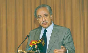 Ναι στο διάλογο με την Εκκλησία – Υπάρχει και θέμα μοναστηριακής περιουσίας