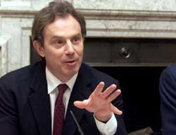 Σε ελεύθερη πτώση η δημοτικότητα των Εργατικών