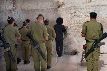 Κρίσιμες οι επόμενες 24 ώρες για την επίτευξη συμφωνίας Ισραήλ-Παλαιστινίων