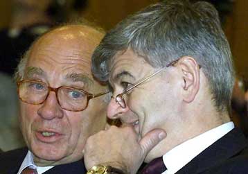 Υπεγράφη η ιστορική συμφωνία για τις αποζημιώσεις των θυμάτων καταναγκαστικής εργασίας των ναζί