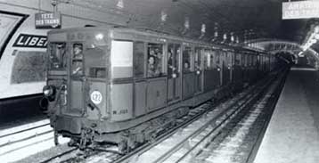 Το Παρίσι εορτάζει για το αιωνόβιο μετρό του