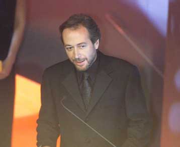 O Οιδίπους Τύραννος  ταξιδεύει στον κόσμο