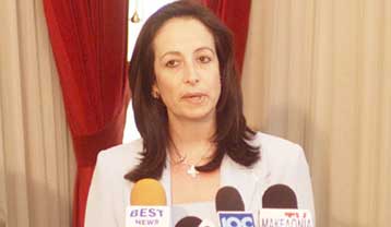 Η ΟΝΕ δίνει λύσεις για την ανεργία, λέει η Διαμαντοπούλου