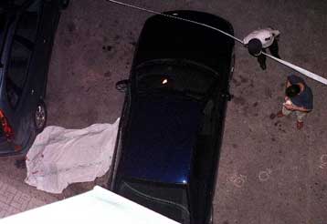 Δημοτικός σύμβουλος του κόμματος του Ισπανού πρωθυπουργού νεκρός από πυρά μασκοφόρου