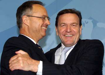 Απρόσμενη επιτυχία για τον Σρέντερ η ψήφιση φορολογικού νομοσχεδίου από τη γερμανική Βουλή