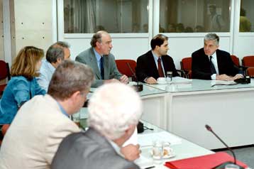 Ελάχιστο εγγυημένο εισόδημα ζητά η ΟΚΕ για την Ελλάδα των 2,5 εκατομμυρίων φτωχών