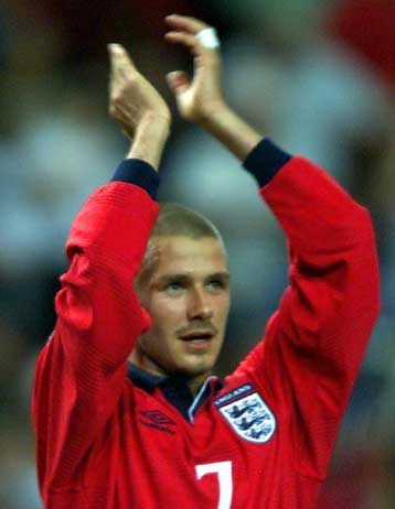 Μίλαν και Μάντσεστερ Γιουνάιτεντ διαψεύδουν το ιταλικό ενδιαφέρον για τον Μπέκαμ