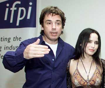 Κατά της ιντερνετικής πειρατείας μουσικής και οι Ευρωπαίοι καλλιτέχνες