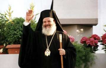 Συνεδρίαση της Συνοδικής Επιτροπής για τις ταυτότητες – Νέες ριπές Χριστόδουλου από τη Νάξο