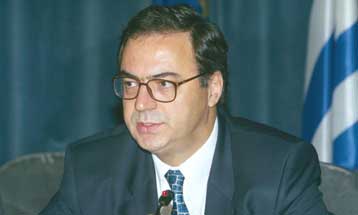 Νέα ζώνη τιμών και παροχή κινήτρων για εξοικονόμηση ενέργειας μελετά η ΔΕΗ