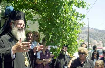 Για αντιεκκλησιαστική προπαγάνδα κάνει λόγο με ανακοίνωσή της η Αρχιεπισκοπή