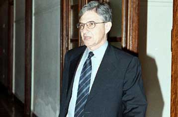 Κοινωνικό διάλογο για την απασχόληση αποφάσισε η κυβερνητική επιτροπή