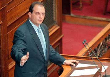 Νέα επίθεση Καραμανλή εναντίον του ΠΑΣΟΚ για τα διαπλεκόμενα