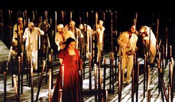 Απόφαση-σοκ του ΣΕΗ για διαγραφή 22 ηθοποιών της περυσινής παράστασης των Περσών