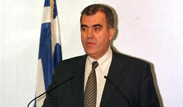 Στη Βουλή παραπέμπει το θέμα των διαπλεκομένων η ΝΔ