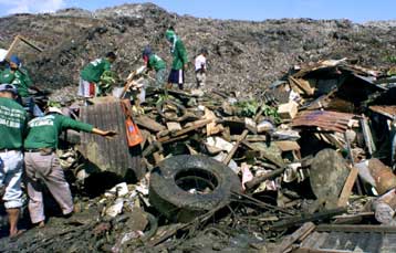 Στους 78 οι νεκροί από την κατολίσθηση της χωματερής στη Μανίλα