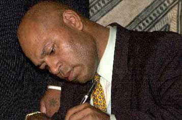 Υπουργικό θώκο πιθανόν να αναλάβει ο  πραξικοπηματίας των νησιών Φίτζι