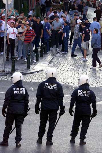 Βρετανοί χούλιγκαν προετοιμάζουν αντίποινα εναντίον Τούρκων στο Μόναχο