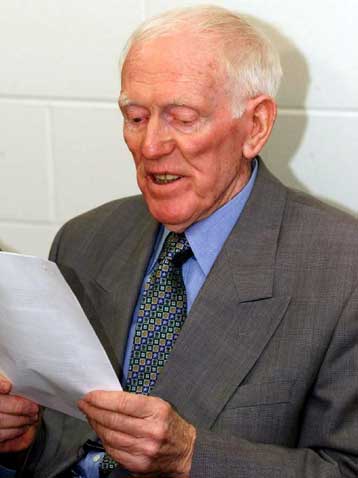 Είχα το ελεύθερο να ψηφίσω κατά βούληση, δηλώνει ο Τσαρλς Ντέμπσεϊ