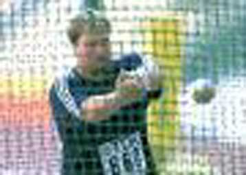 Πανελλήνιο ρεκόρ του Α.Παπαδημητρίου στη σφυροβολία